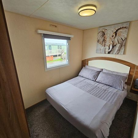 Golden Sands 8 Berth Cosy Caravan ريل المظهر الخارجي الصورة