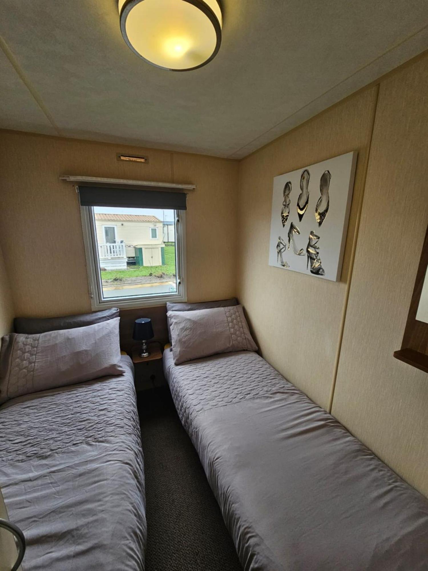 Golden Sands 8 Berth Cosy Caravan ريل المظهر الخارجي الصورة